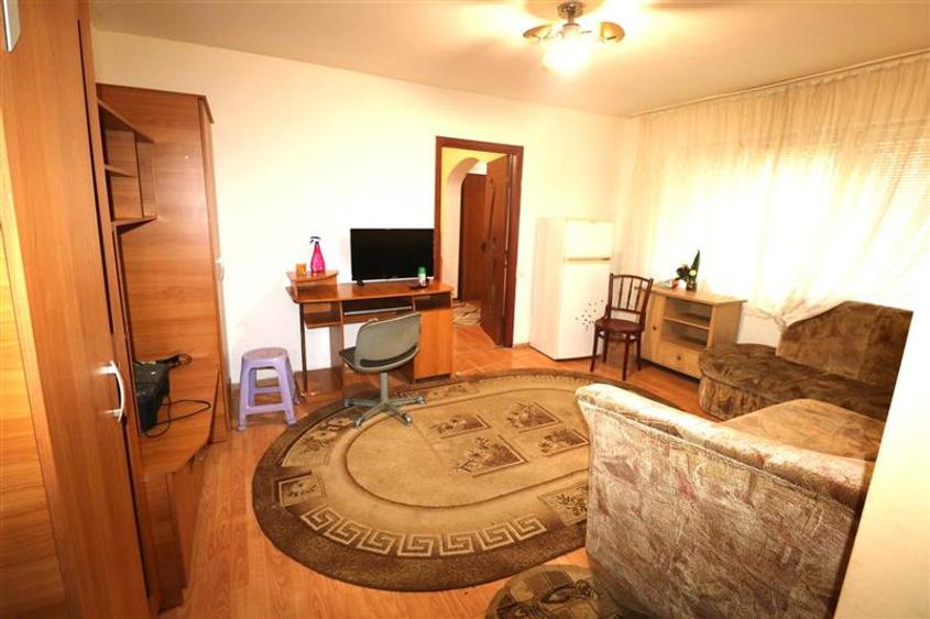 Apartament 2 camere , zona Dacia - 1