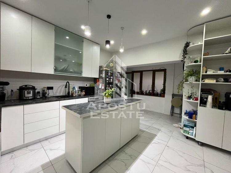 Casa individuala, 6 camere, 3 bai, garaj,acces auto, teren de 411 - 5