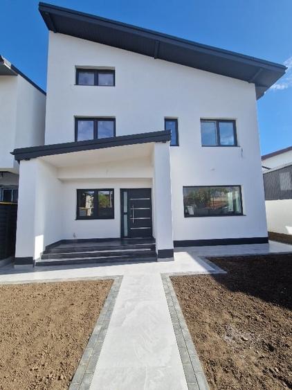 Vila individuala 5 camere, P+1+M, cartier 23 August, Parc Pantelimon - 1