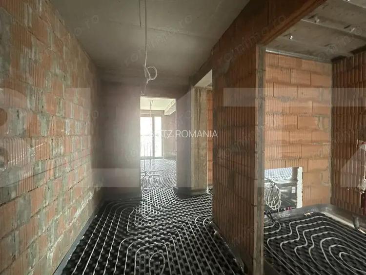 Apartament cu 2 camere, etaj intermediar, terasa, Braytim