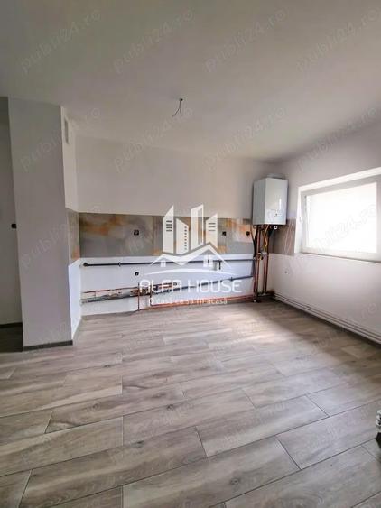 Apartament 3 camere decomandat ,zona centrala ! - 8