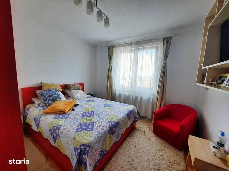 Apartament de vanzare cu trei camere Calea Bucuresti - 3