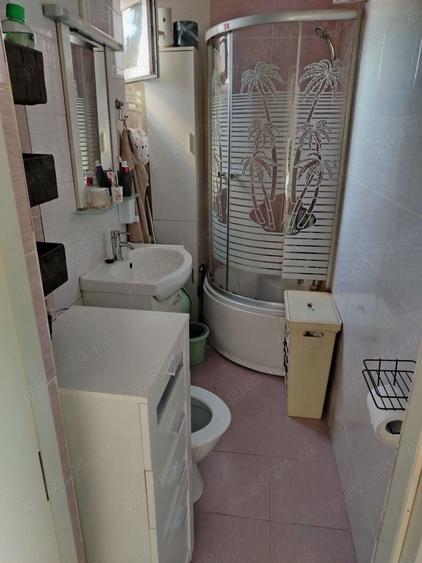 Proprietar vand Apartament 2 camere. - 2