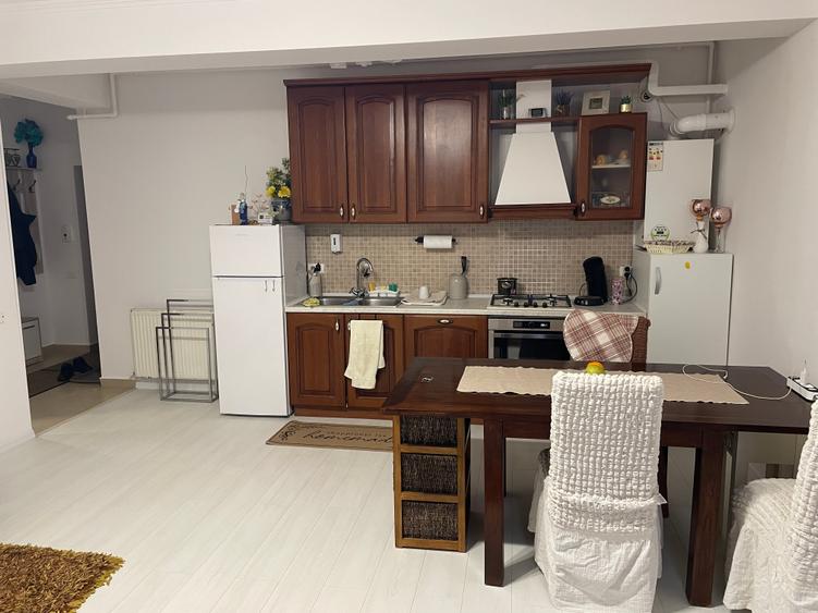 bucurestii noi,parc bazilescu,strada berveni, - 1