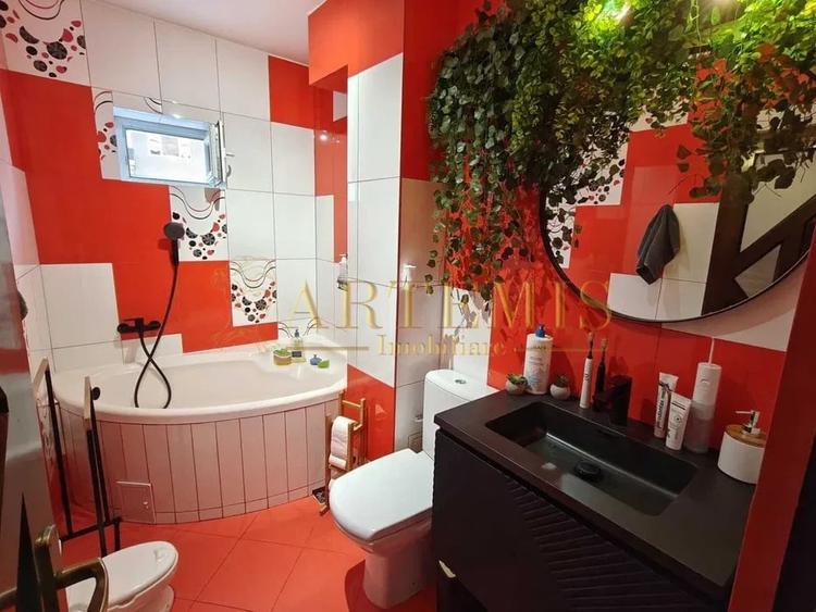 Apartament de 3 camere, decomandat, 64  mp., zona central - 8