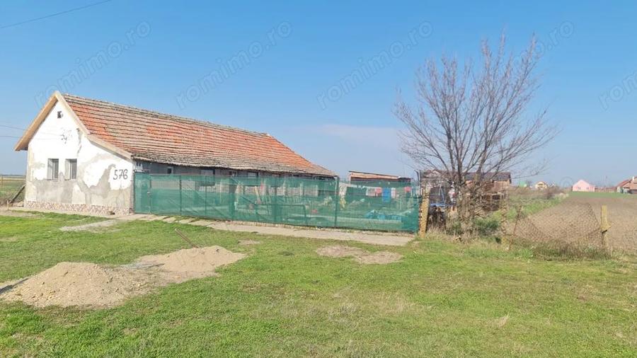 Vind casa in comuna Valcani pre? 18.000 tel. - 1