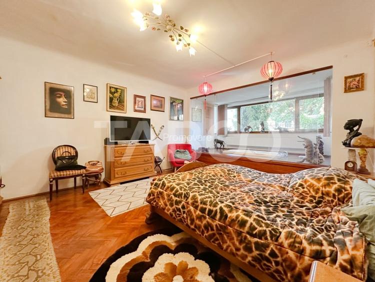 Apartament de vanzare cu 3 camere si curte la vila in Andrei Muresanu