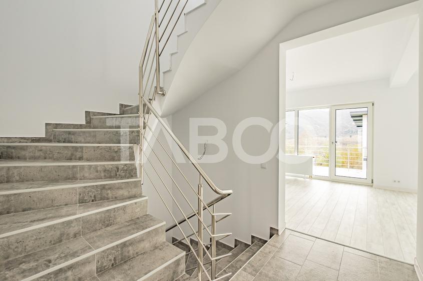 Casa individuala de vanzare 177 mpu 5 camere garaj 3 terase 2 bai - 14