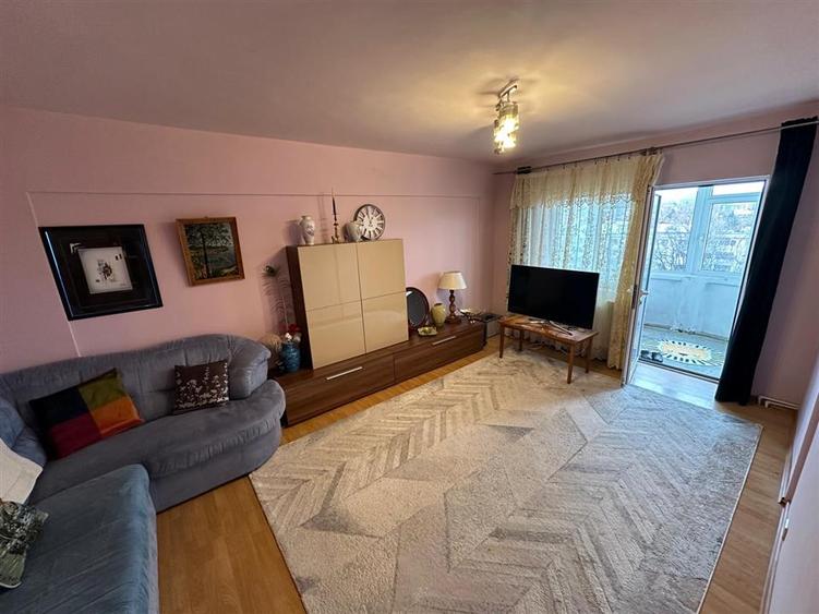 Apartament 97 mp, 4 camere decomandat, CUG-Selgros - 164.500 EUR - 2