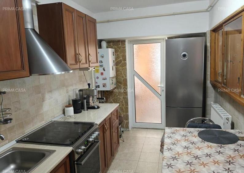 Apartament cu 3 camere zona ultracentrala / Bazar ~ confort 1 ~ Etaj 3 - 5