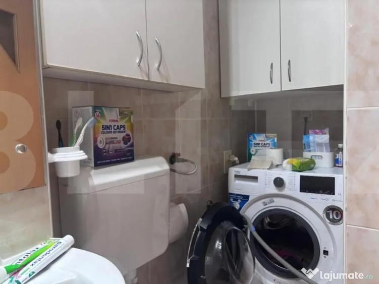 Apartament de vanzare, cu 3 camere, 55 mp, zona Lipovei - 2