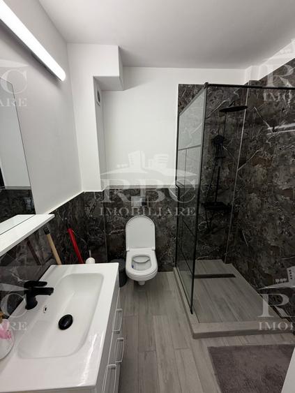 Apartament cu 4 camere decomandat în Mărăști