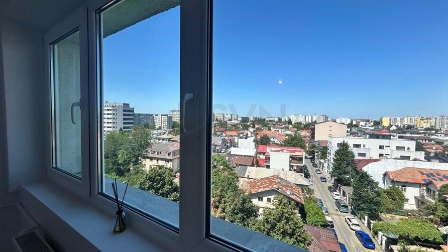 Apartament cu 3 camere decomandat, mobilat în Titulescu