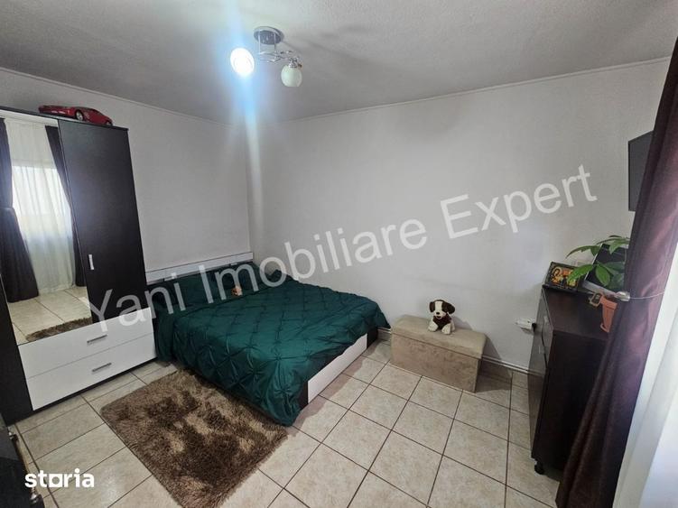 Casă cu 6 camere cu Teren 366 Mp în Curtea de Argeș