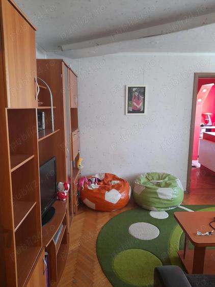 Apartament colorat ?i plin de via?a in Caransebe? gata de mutare! - 7