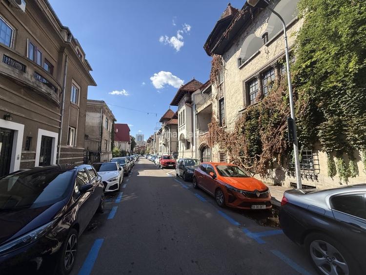 Apartament spatios in vila deosebita - zona Gradina Icoanei