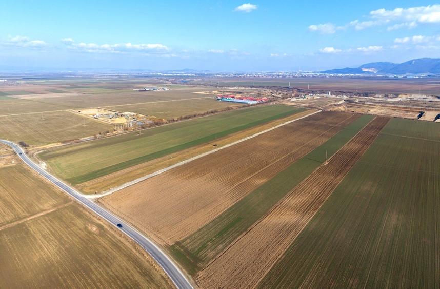 Teren extravilan arabil 19239mp Vulcan spre Codlea - 9