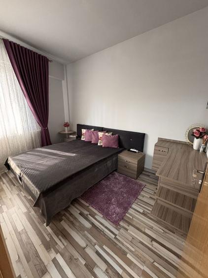 Inchiriez apartament 2 dormitoare + living - 6