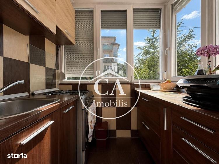 Apartament cu 3 camere decomandat în Rogerius