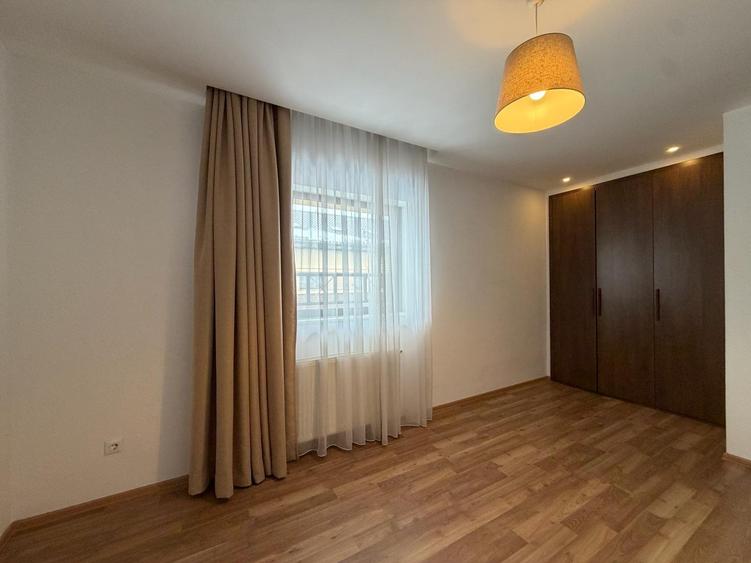 Vila 7 camere Pipera-Iancu Nicolae | 300 mp | Curte | Garaj - 11