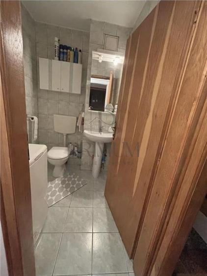 ARADULUI - PARTER INALT - 3 camere - 2 bai - balcon - decomandat - centrala prop - 7