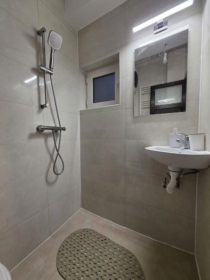 Vand apartament 2 camere - 13