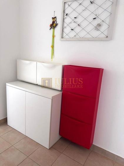 Apartament cu 3 camere decomandat, mobilat în Torontalului