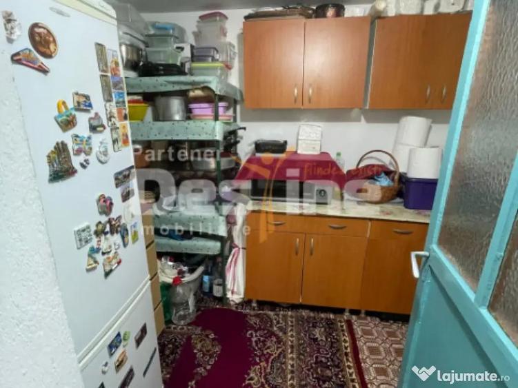 Casa cu 3 camere, garaj ?i curte spa?ioasa zona Giul - 2