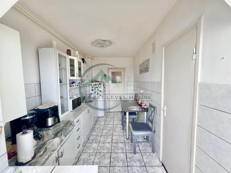 Apartament 3 camere, decomandat - 15