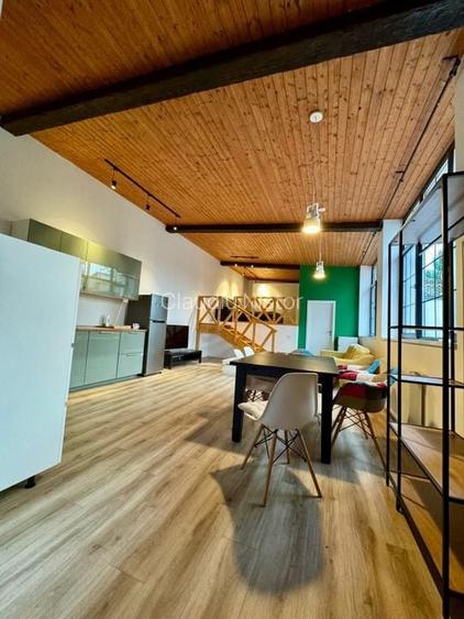 De închiriat // Apartament 70 mp utili // Curte privata 200 mp