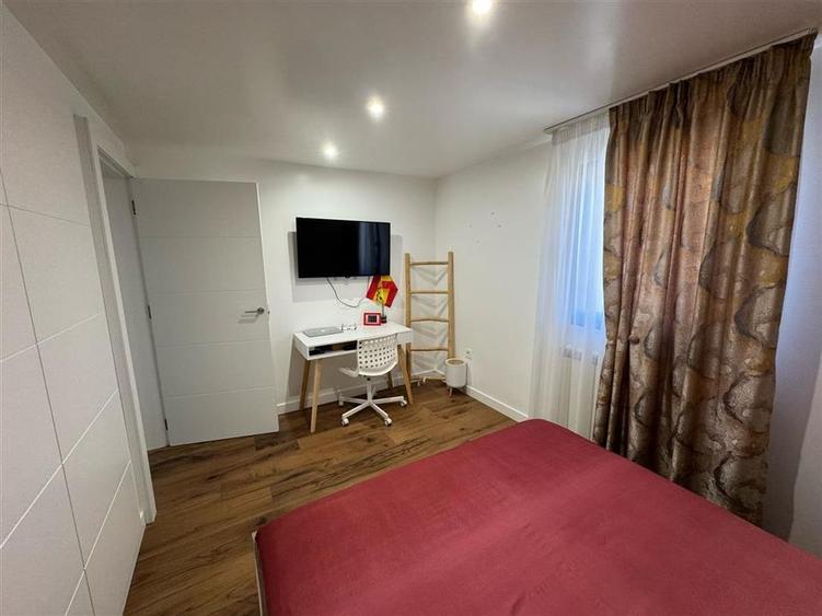 Casa P+M partial mobilata de vanzare in Campineanca (toate utilitatile) - 28