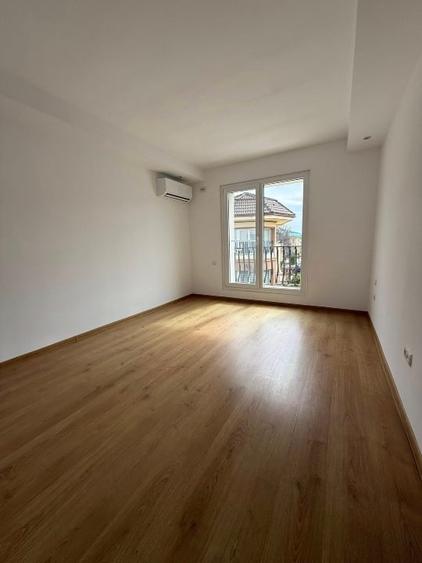 Vilă 3 camere cu grădină proprie | Lângă lac | Cosmopolis | Piscină & facilități - 4