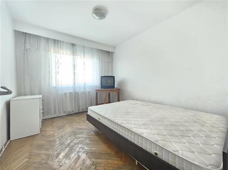 3 Camere Semimobilate, zona Centrala. - 4