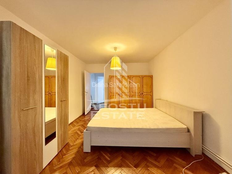 Apartament 3 camere, decomandat, etaj 1, centrala proprie, Medicina