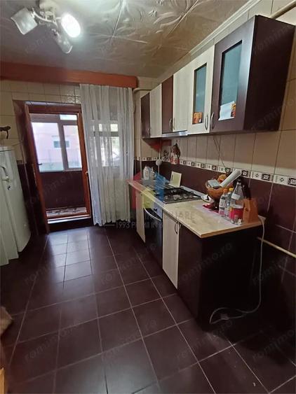 3 camere parter, STRADAL, confort 1, Obor - 9