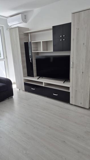Inchiriez apartament doua camere cf 1 - 1
