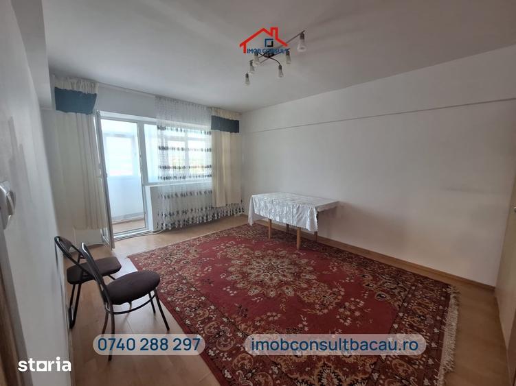 Apartament cu 3 camere decomandat în Letea