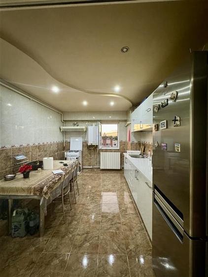 Apartament 2 Camere Decomandat Zona Inel II - 10