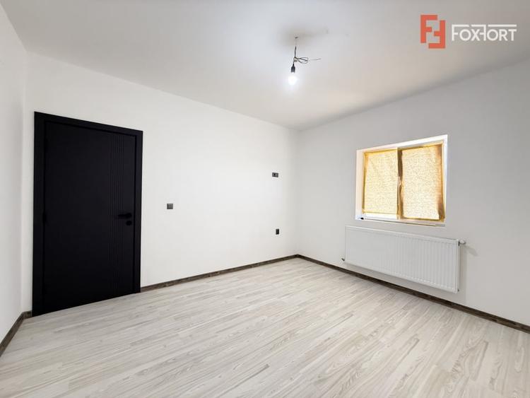 Duplex cu 3 camere cu Canalizare în Beregsău Mare