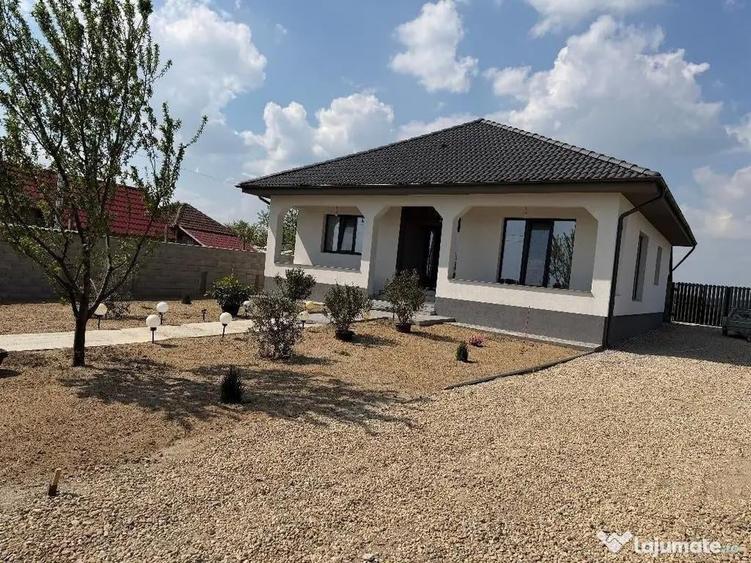 Casa noua in localitatea Carandeni - 4
