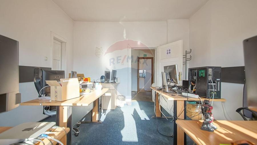 Vilă - DE INCHIRIAT - pentru diverse businessuri - 6