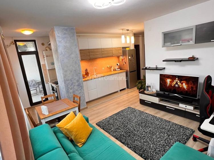 Apartament 2 camere, 53 mp utili, etaj 4/4 -105.000 - Locuință luminoasă