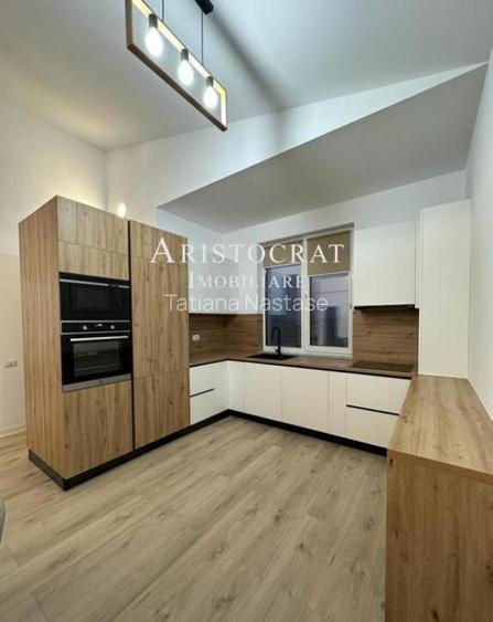 Inchirieri Case / Vile Ostratu