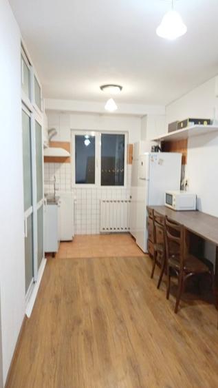 Proprietar, închiriez apartament 2 camere, Cercetătorilor,4 - 3