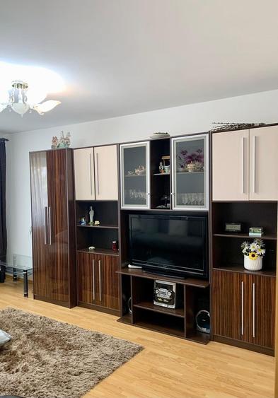 Apartament 2 camere complet renovat zona Liceului Economic - 1