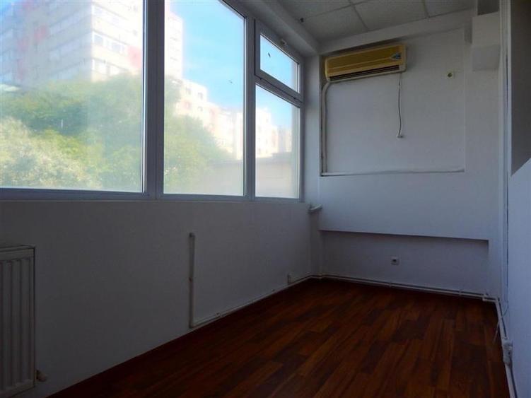 Vila de vanzare pretabila clinica medicala/birouri - 12