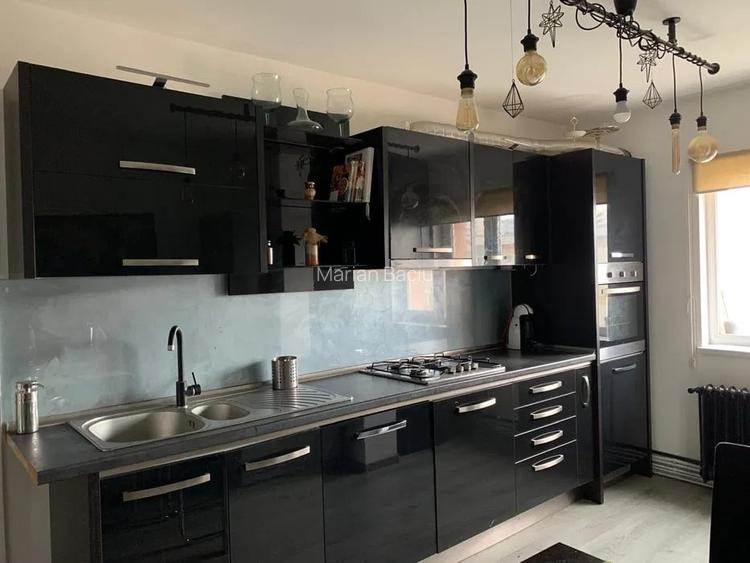 Apartament cu 3 camere decomandat în Mărăști
