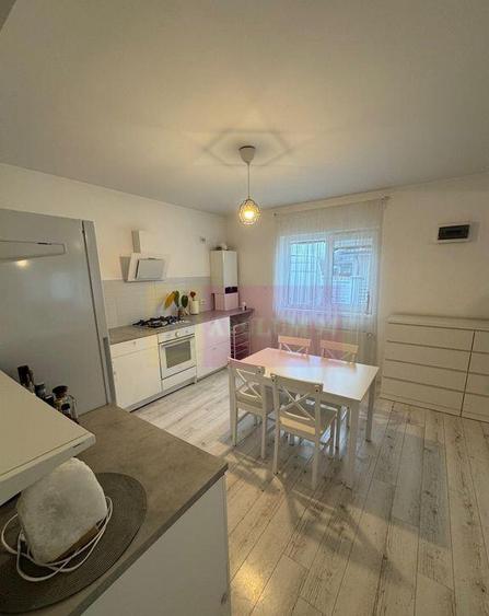 Casa 3 camere + dependin?e, curte 380, Sabareni - 11