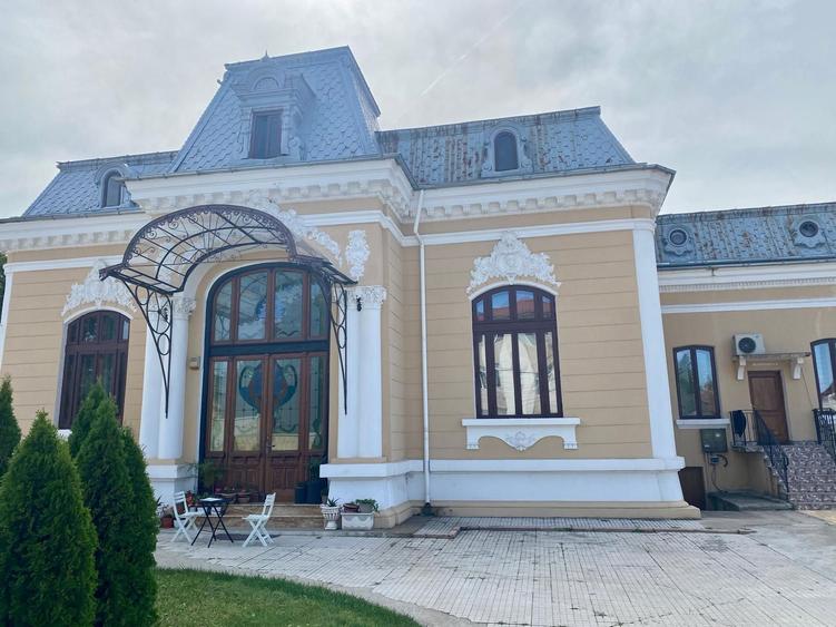 Proprietar Vand casa boiereasca teren 1800 mp - 1