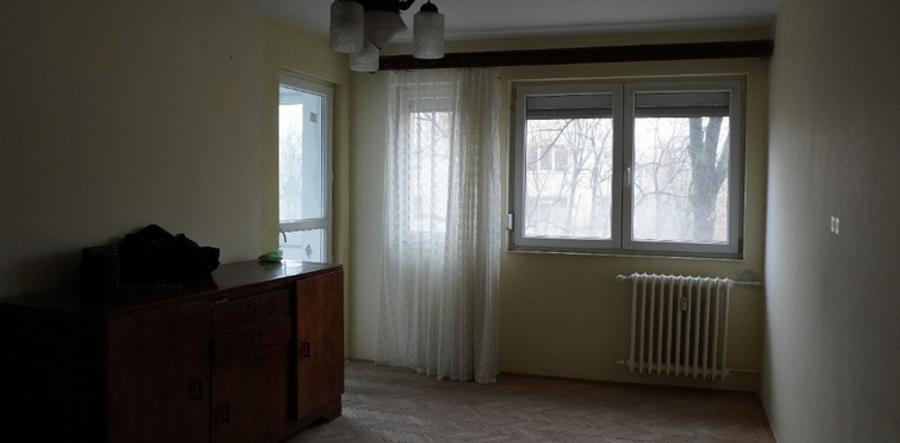 Apartament 2 Camere,Titan,Metrou,Parc,Balcon,et,4/10,bl.1965 - 1